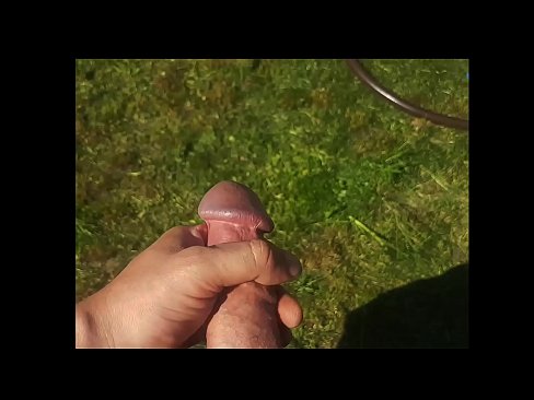 ❤️ Hot hottie si fa scopare la figa rosa e sborra con uno squirt in un giardino estivo ️ Pornoal it.pornjk.ru ❌